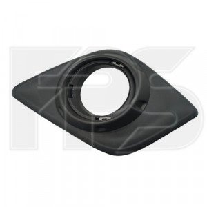 Решетка в бампере AS08147246 на TOYOTA HILUX 2015-